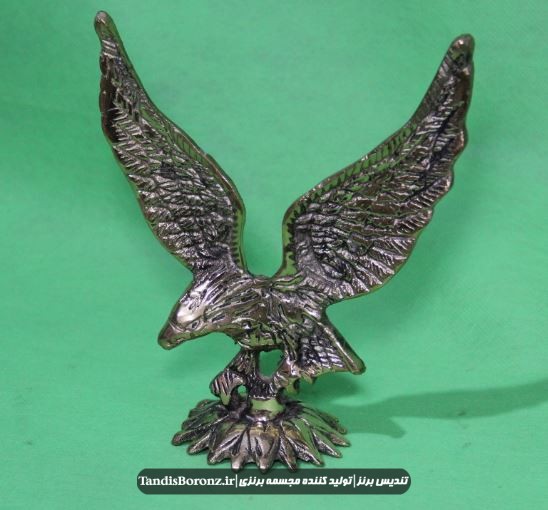 مجسمه عقاب برنزی پایه دار کوچک