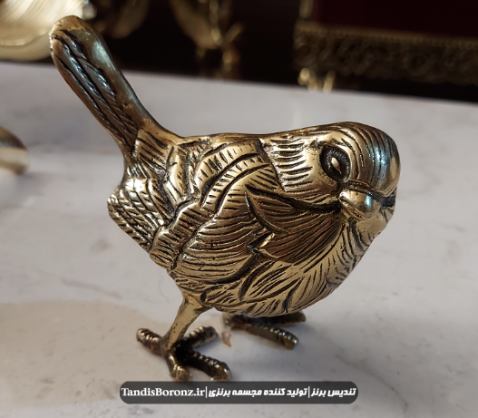 مجسمه گنجشک برنزی